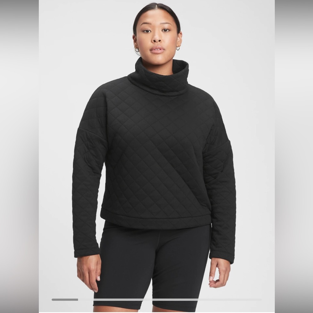 GapFit Quilted Mockneck Sweatshirt